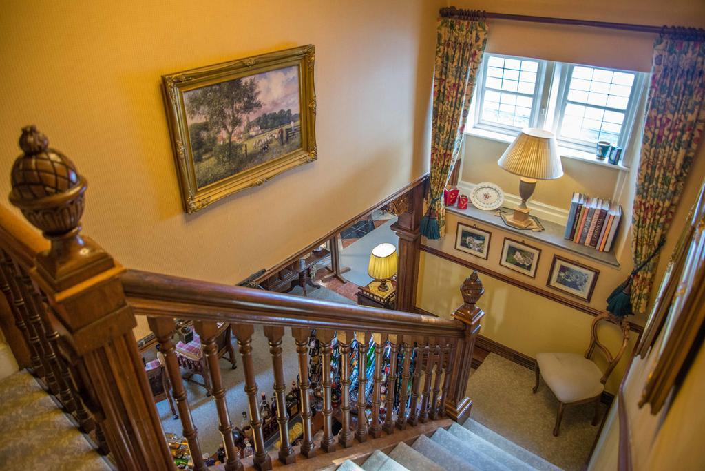 Riverside House Hotel 애쉬본 외부 사진