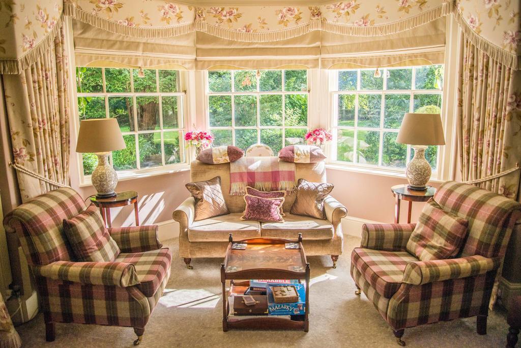 Riverside House Hotel 애쉬본 외부 사진